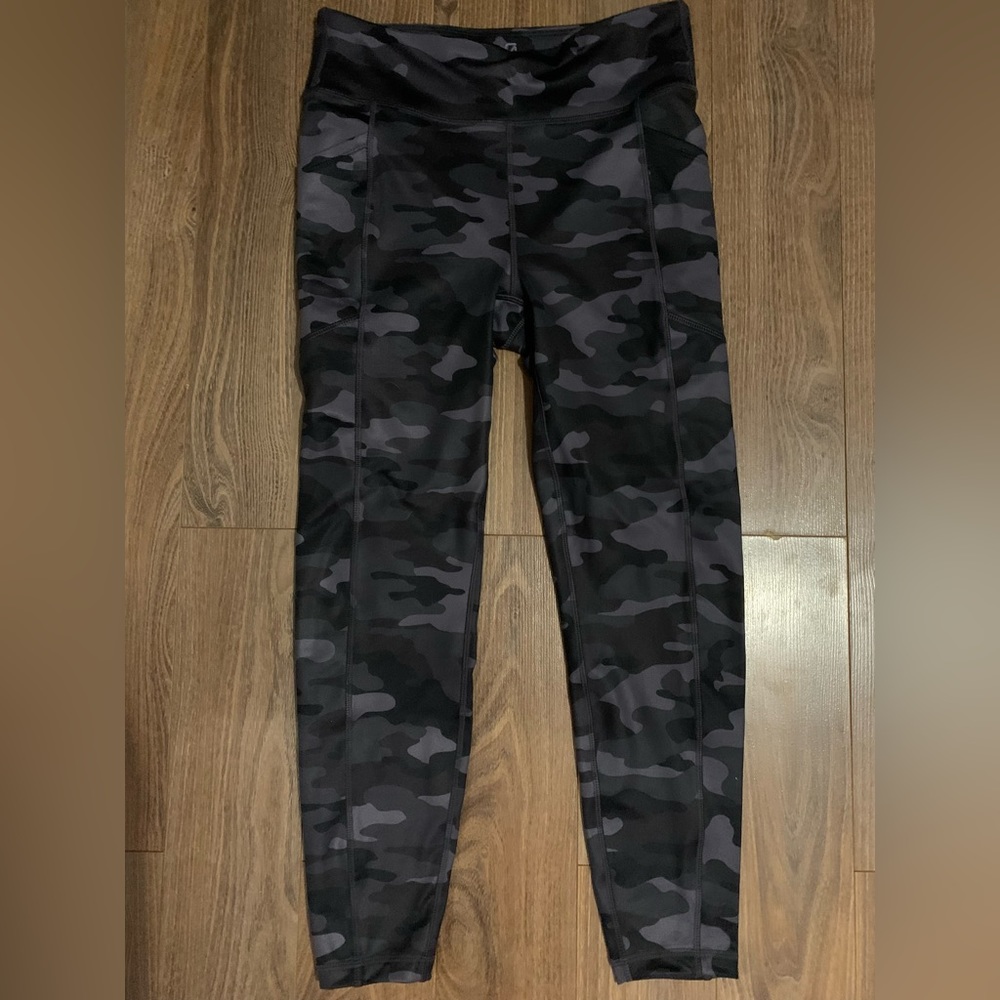 Gap fit leggings